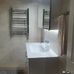 Modern, Cozy N:o 120 Apartman